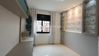 Apartamento com 3 dormitórios, foto 16