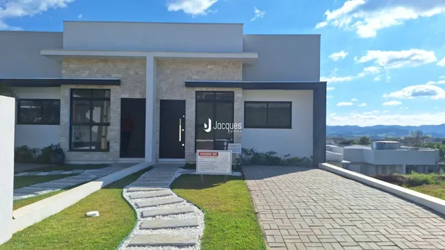 Casa geminada com 2 dormitórios, foto 2