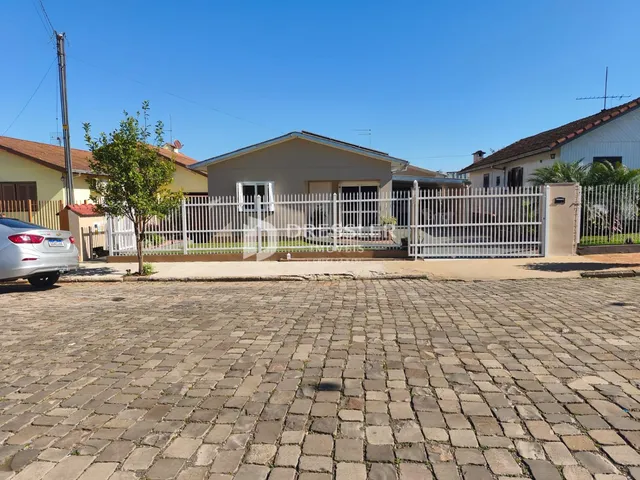 Casa com 3 dormitórios