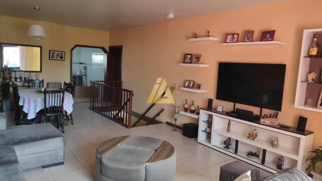 Casa com 4 dormitórios, foto 3