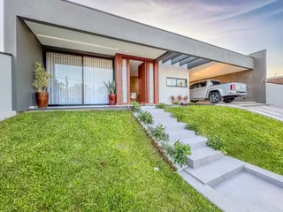 Casa com 3 dormitórios, foto 1