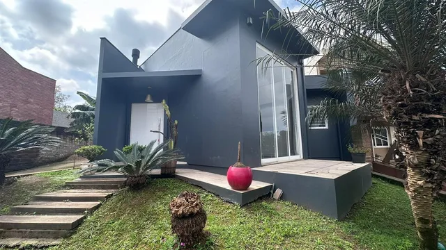 Casa com 3 dormitórios