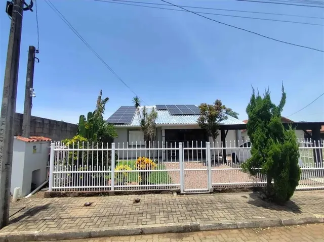 Casa com 3 dormitórios