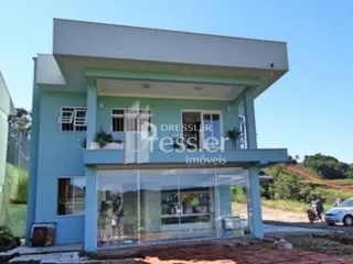 Casa com 3 dormitórios