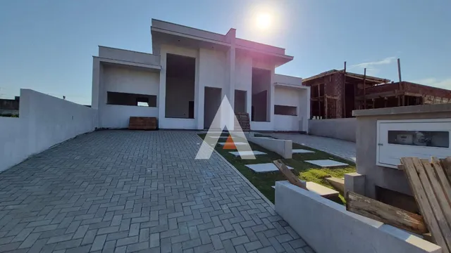 Casa geminada com 3 dormitórios
