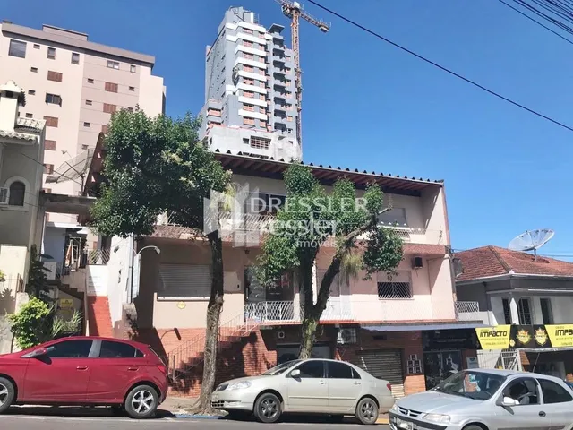 Apartamento com 3 dormitórios