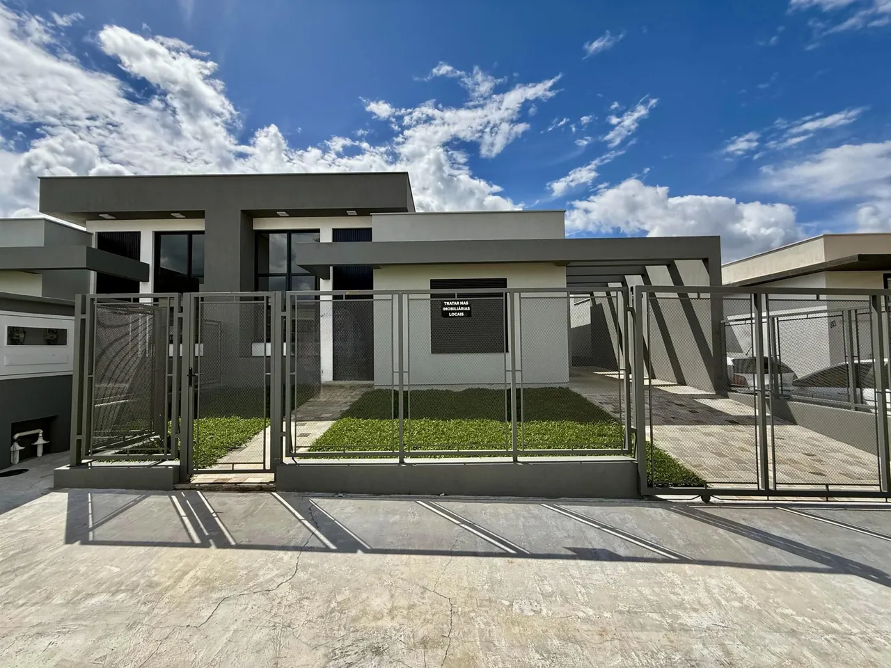 Casa geminada com 3 dormitórios, foto 1