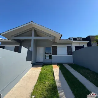 Casa geminada com 2 dormitórios, foto 1