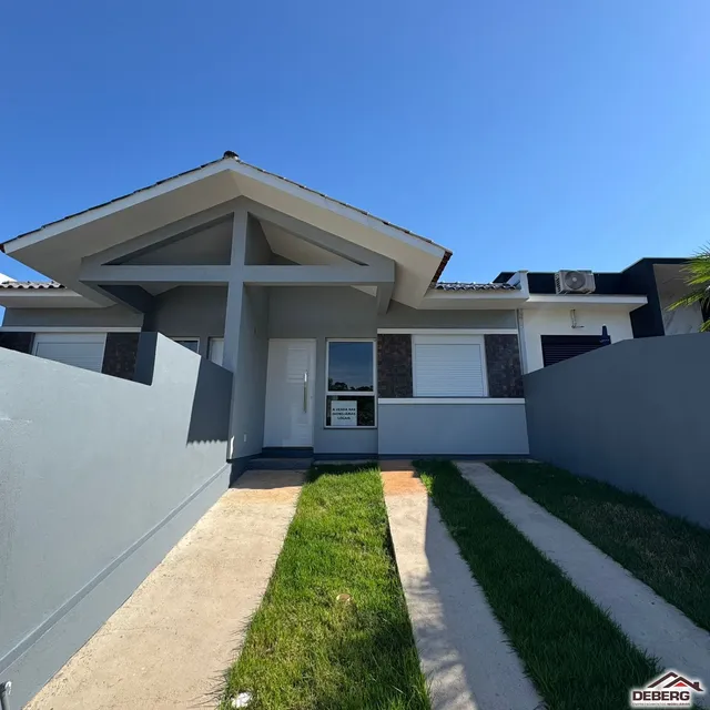 Casa geminada com 2 dormitórios