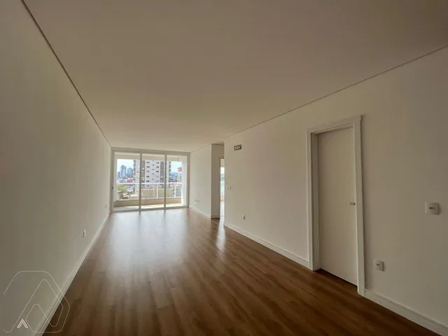 Apartamento com 2 dormitórios, foto 3