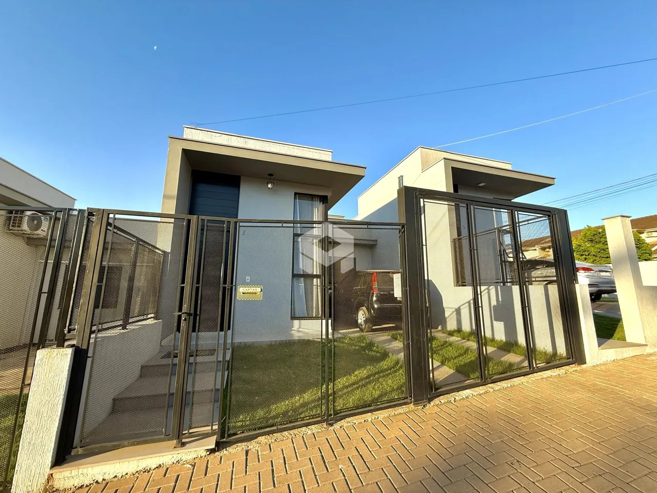 Casa geminada com 2 dormitórios, foto 1