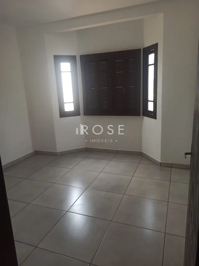 Casa com 4 dormitórios, foto 4