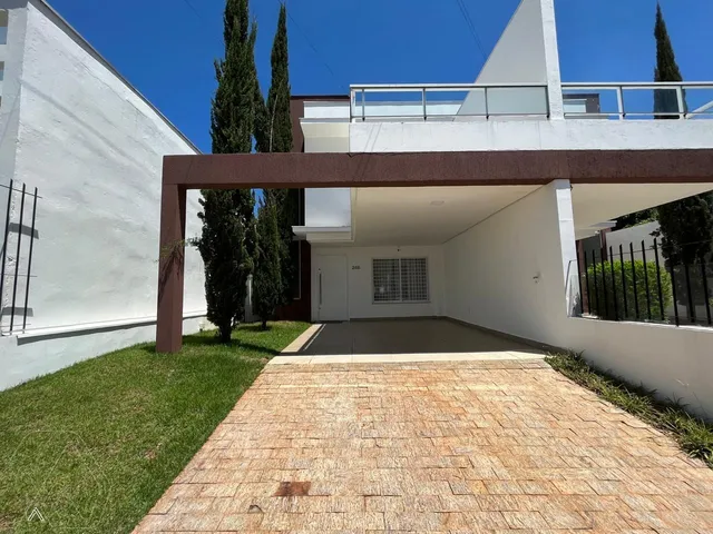 Sobrado com 2 dormitórios