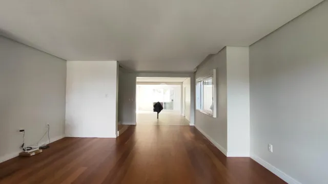 Casa com 4 dormitórios, foto 4
