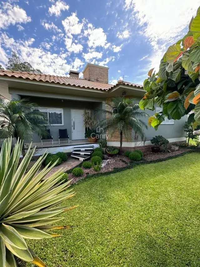 Casa com 3 dormitórios