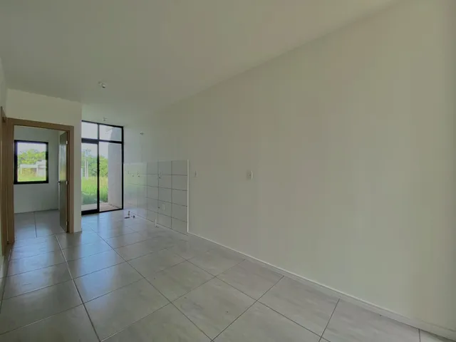 Casa geminada com 2 dormitórios, foto 2