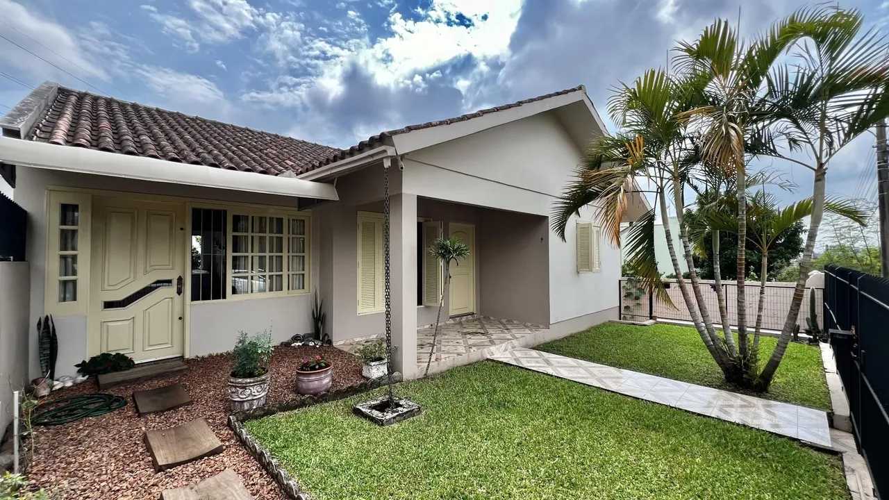Casa com 3 dormitórios, foto 1