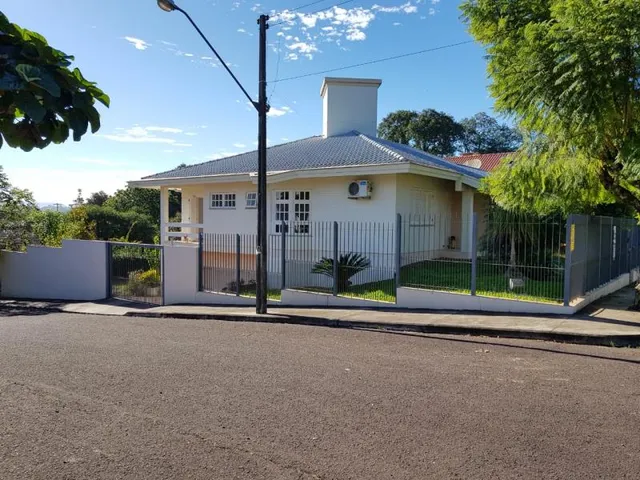 Casa com 4 dormitórios, foto 2