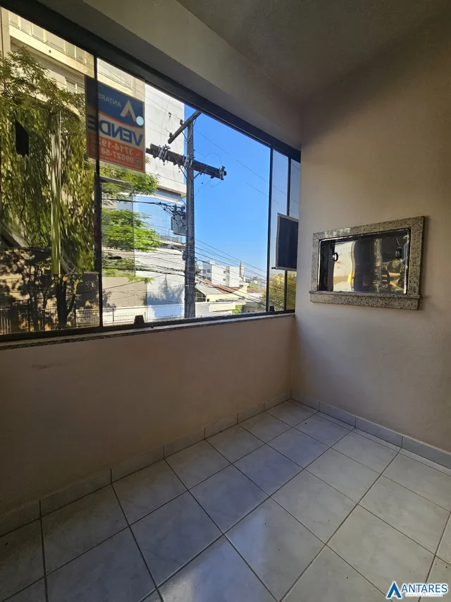 Apartamento com 3 dormitórios, foto 2