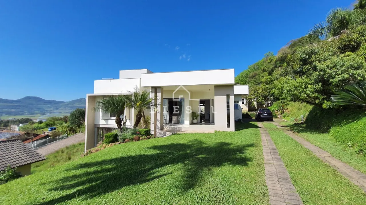 Casa com 3 dormitórios, foto 1