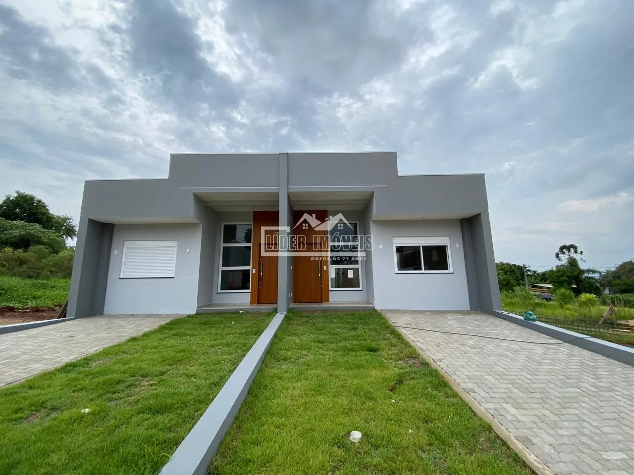 Casa geminada com 2 dormitórios, foto 1