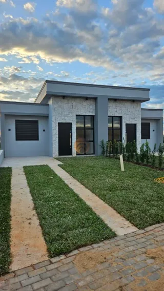 Casa com 2 dormitórios