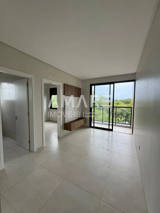 Apartamento com 2 dormitórios, foto 2