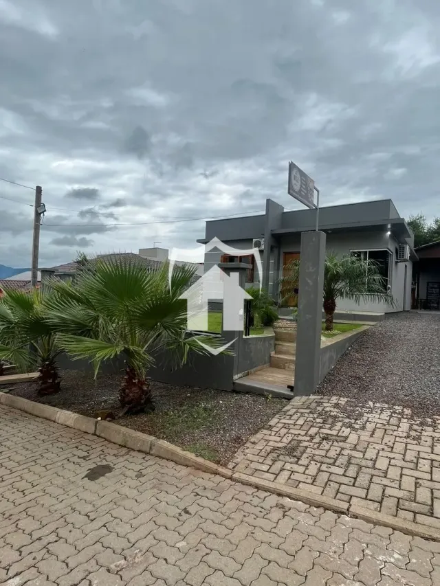 Casa com 1 dormitório