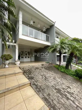 Fachada de um imóvel residencial em Lajeado, Brasil.