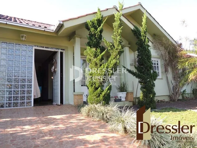 Casa com 3 dormitórios