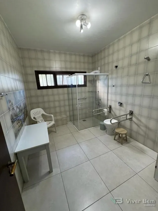 Casa com 4 dormitórios, foto 4