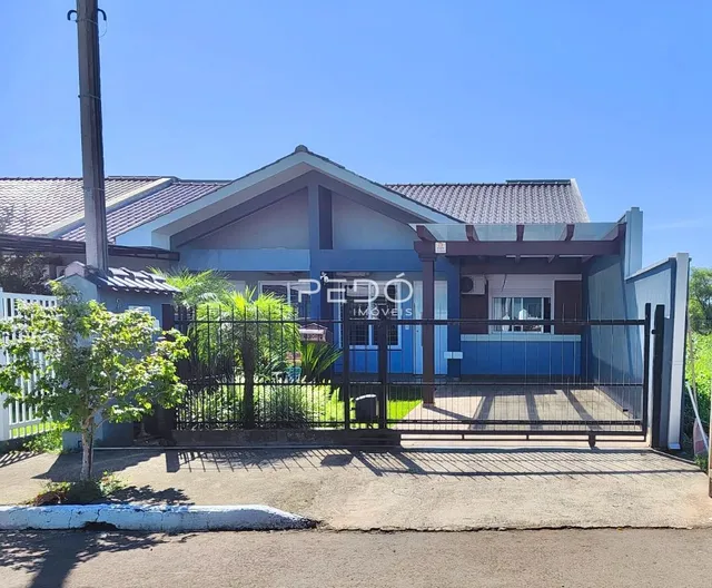 Casa geminada com 2 dormitórios