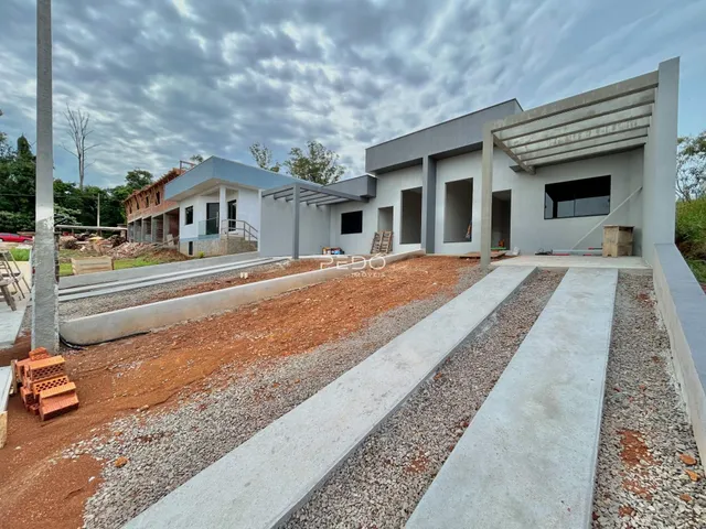 Fachada de uma residência em construção em Lajeado, Brasil.