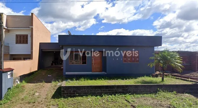 Casa com 3 dormitórios