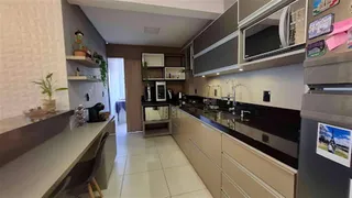Apartamento com 2 dormitórios, foto 15