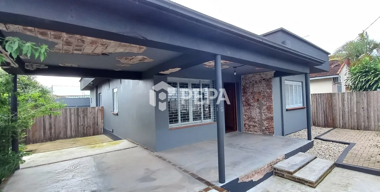 Casa com 4 dormitórios, foto 1