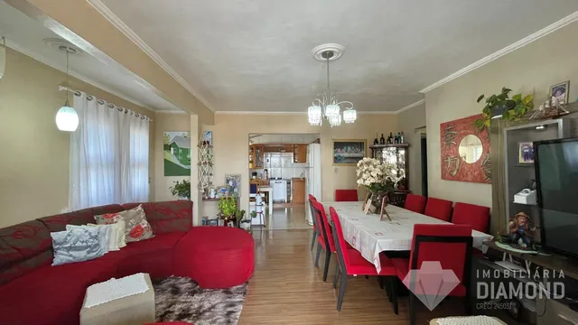 Casa com 4 dormitórios, foto 2