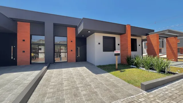 Casa geminada com 2 dormitórios