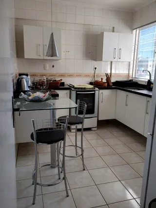 Apartamento com 2 dormitórios, foto 3