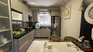 Vista da cozinha de um imóvel em Lajeado, Brasil.