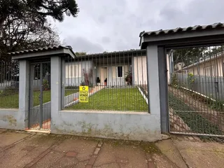 Casa com 4 dormitórios, foto 1