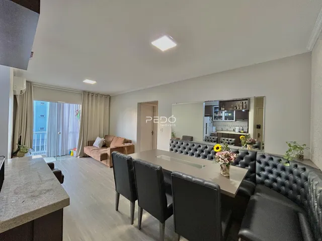 Apartamento com 2 dormitórios