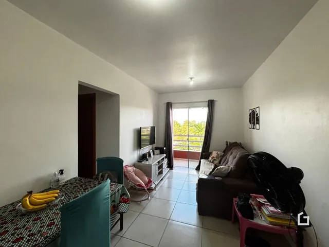 Apartamento com 2 dormitórios