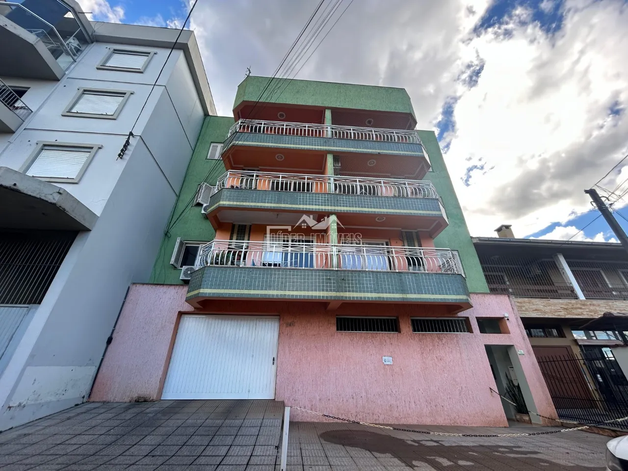 Apartamento com 2 dormitórios, foto 1