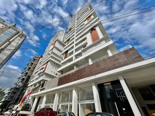 Fachada de um prédio residencial moderno em Lajeado, Brasil.