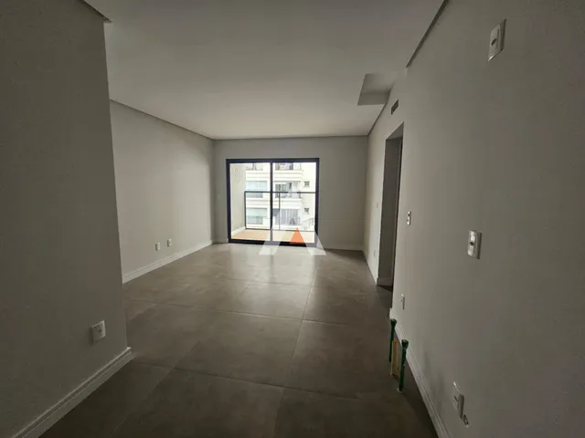 Apartamento com 2 dormitórios