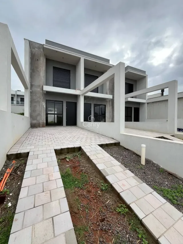 Sobrado com 2 dormitórios