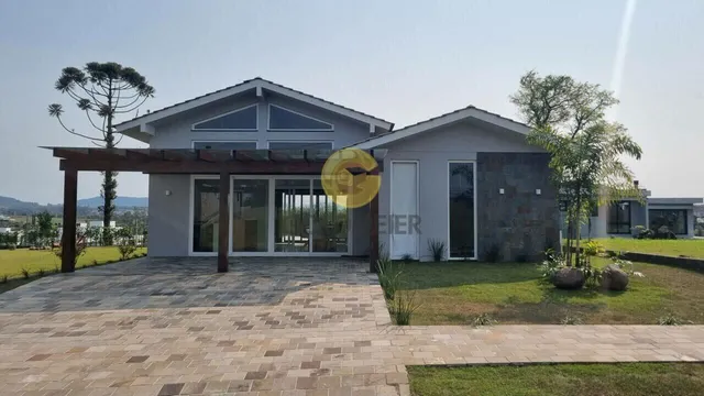 Casa com 3 dormitórios