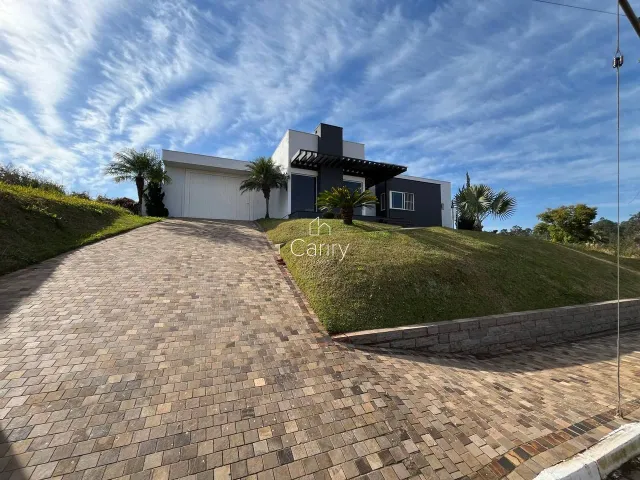 Casa com 3 dormitórios