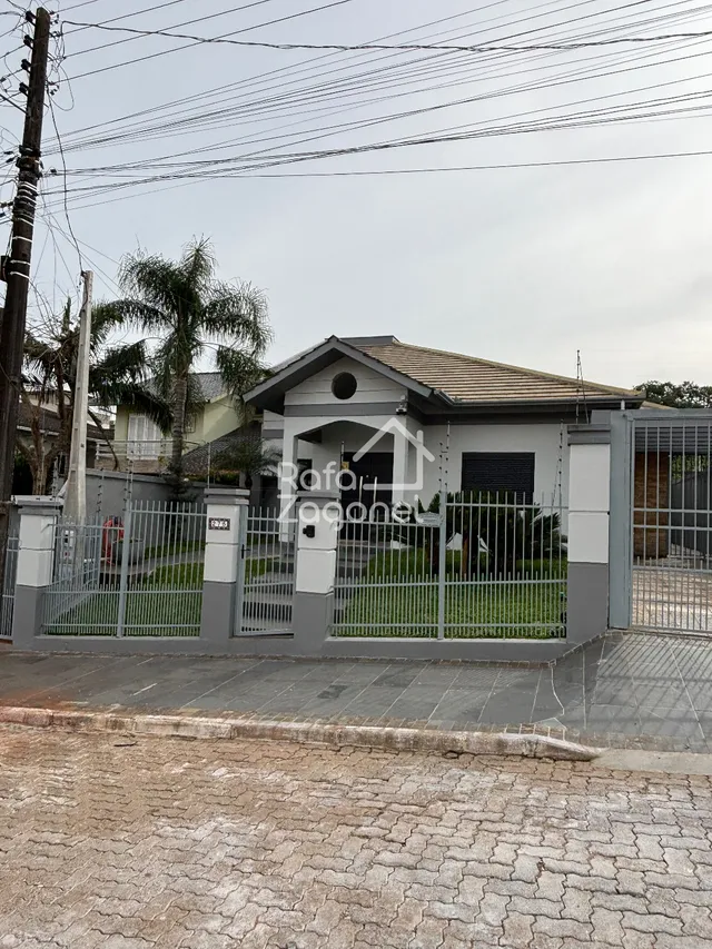 Casa com 3 dormitórios